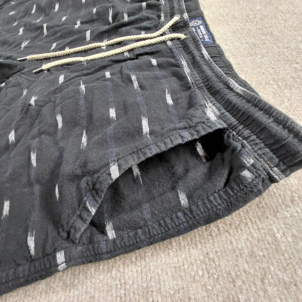 American Eagle Black Geometric Shorts Men's XXL 40